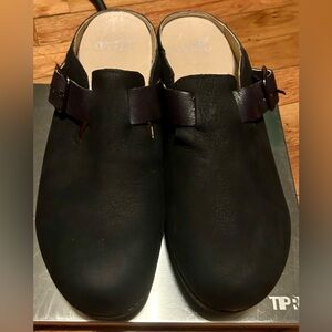 Dansko Women’s Caia Milled Nubuck Black Clog Size 42 EU / 11.5 US